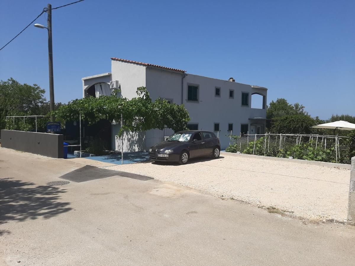 Apartments Borna Драге Экстерьер фото
